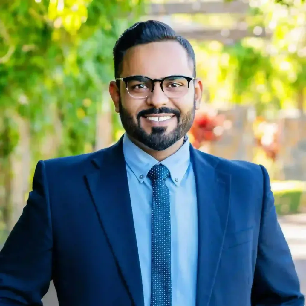 Hasnain Fayyaz Co-Founder & MD, Rally's Tours and Transfers