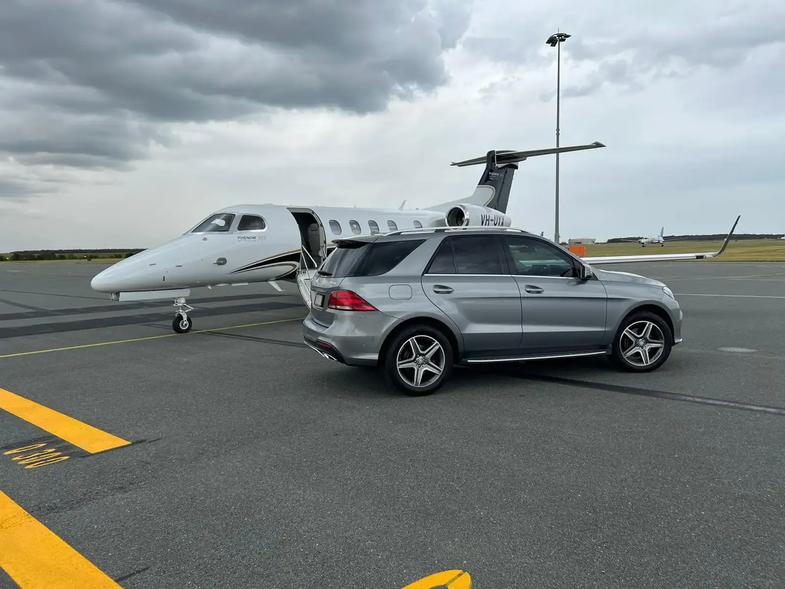 The Difference Between Rideshare and Professional Chauffeur Services